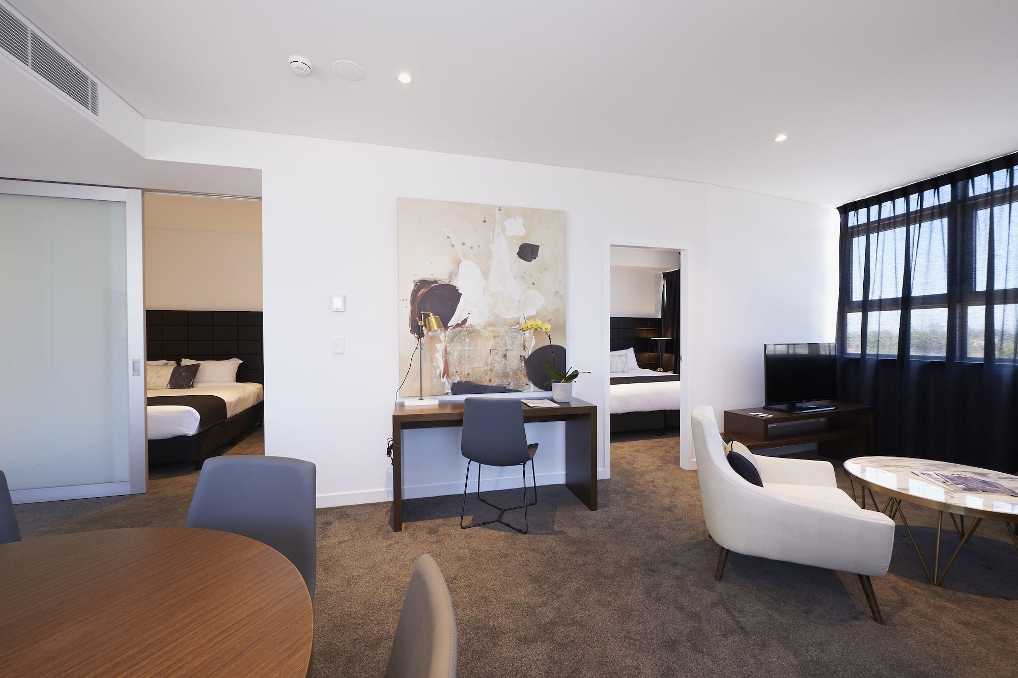 Silkari Suites At Chatswood Сидни Екстериор снимка