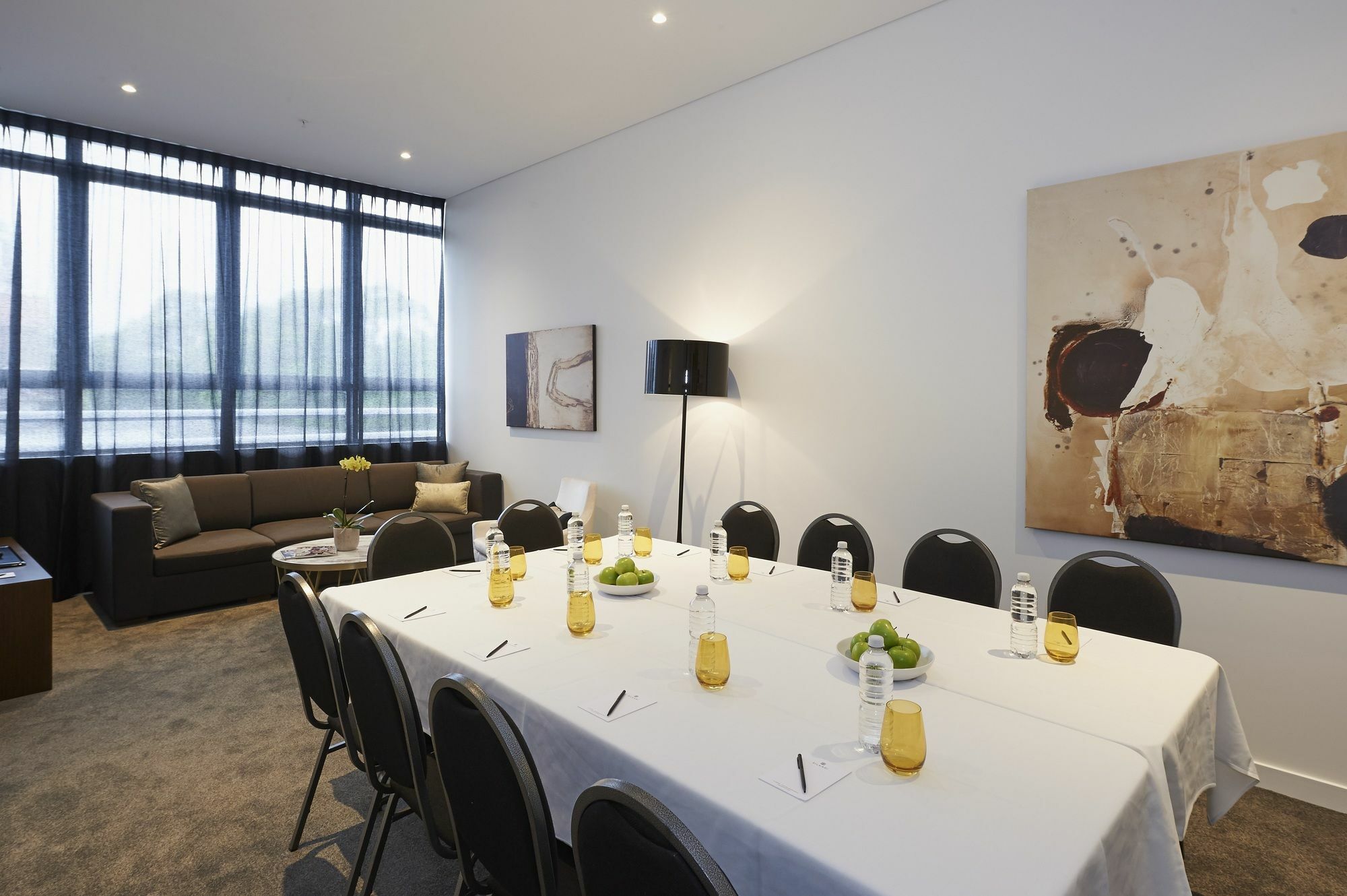 Silkari Suites At Chatswood Сидни Екстериор снимка